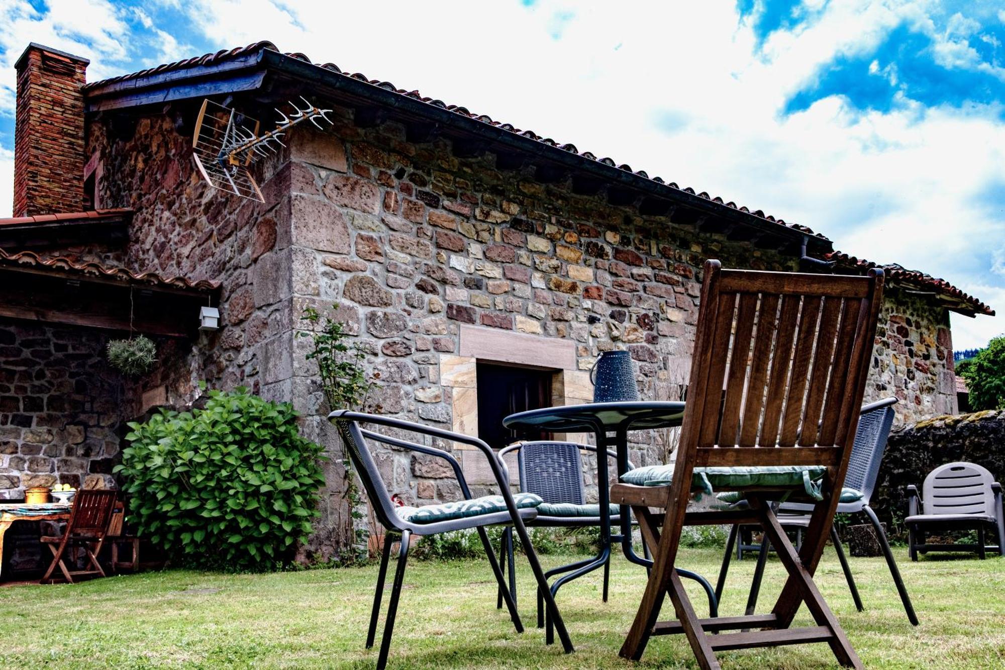 Casa De Campo El Midiaju Para 8 Personas Carmona  Exterior foto